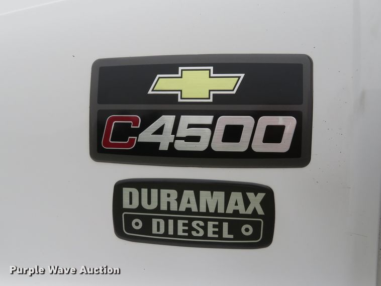 image for item DH1658 2005 Chevrolet C4500 Crew Cab dump truck