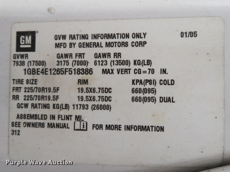 image for item DH1658 2005 Chevrolet C4500 Crew Cab dump truck