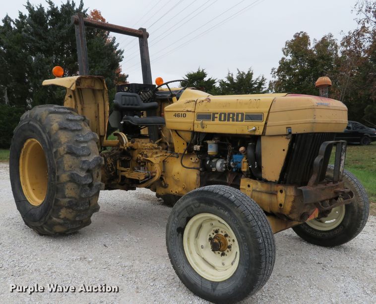 image for item DH1659 Ford 4610 tractor