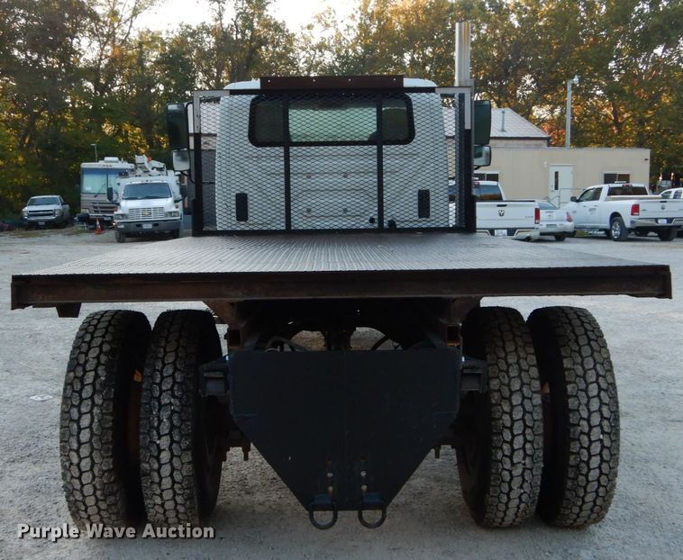 image for item DH2191 2004 International 7300 flatbed truck