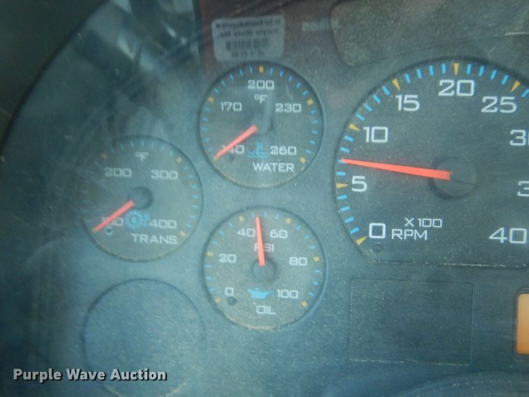 image for item DH2191 2004 International 7300 flatbed truck