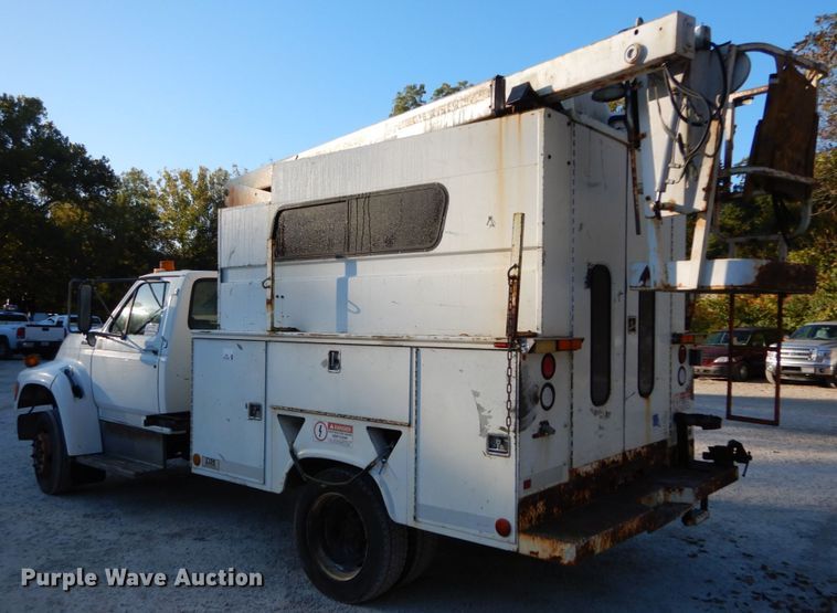 image for item DH2192 1996 Ford F700 bucket truck