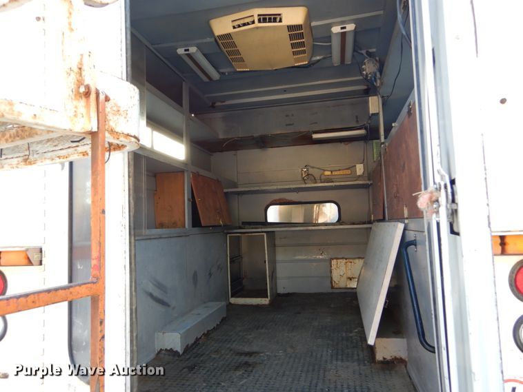 image for item DH2192 1996 Ford F700 bucket truck