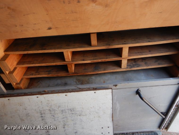 image for item DH2192 1996 Ford F700 bucket truck