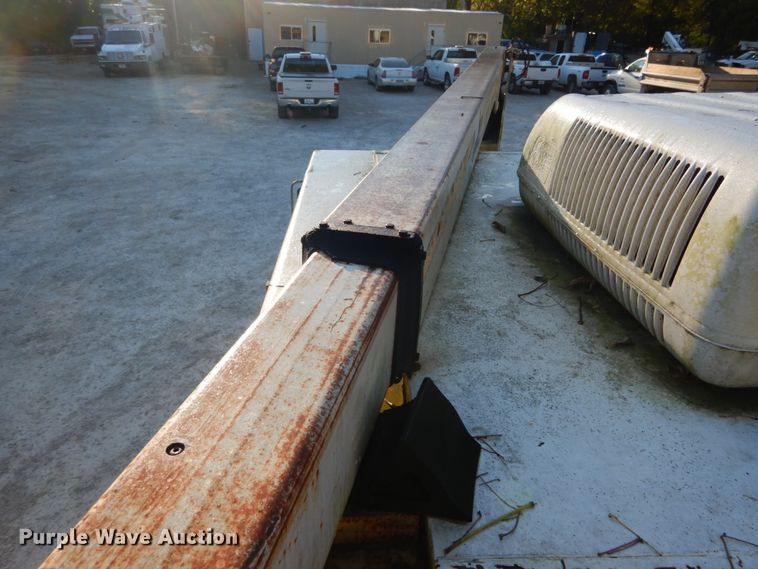 image for item DH2192 1996 Ford F700 bucket truck