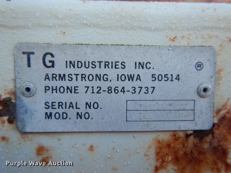 image for item DH2192 1996 Ford F700 bucket truck