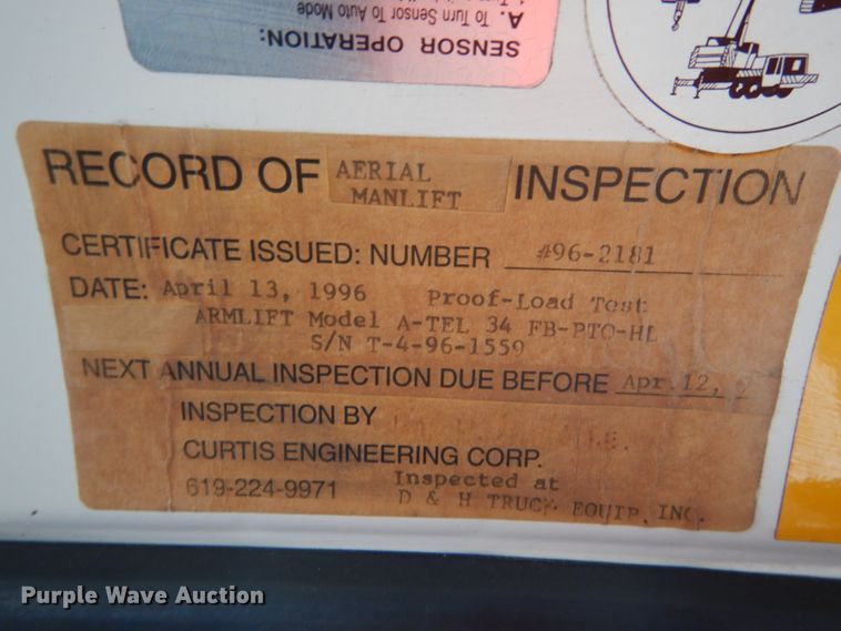 image for item DH2192 1996 Ford F700 bucket truck