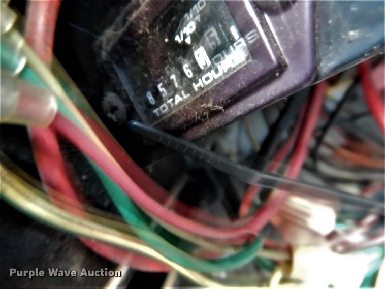 image for item DH2192 1996 Ford F700 bucket truck