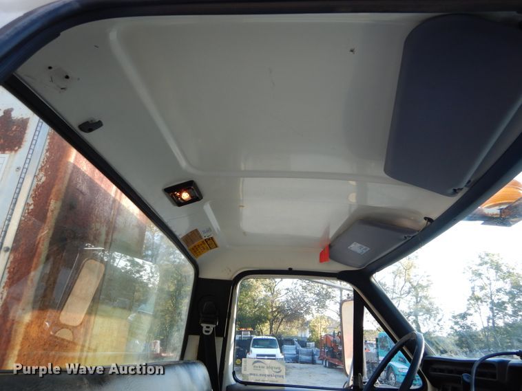 image for item DH2192 1996 Ford F700 bucket truck