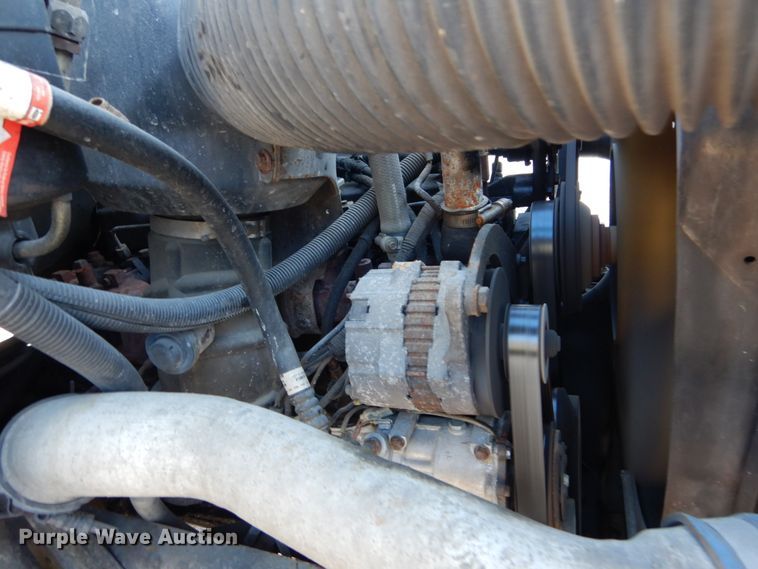 image for item DH2192 1996 Ford F700 bucket truck