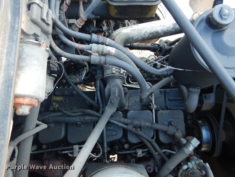 image for item DH2192 1996 Ford F700 bucket truck