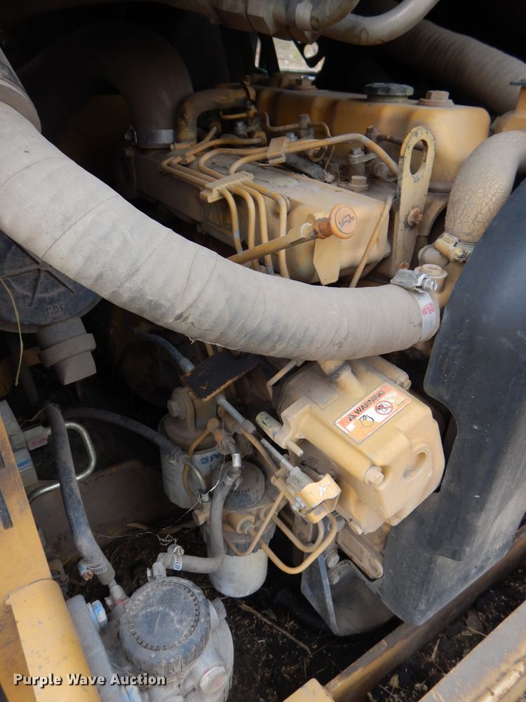 image for item DH2660 2000 Caterpillar 236 skid steer