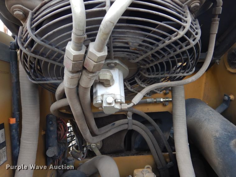 image for item DH2660 2000 Caterpillar 236 skid steer