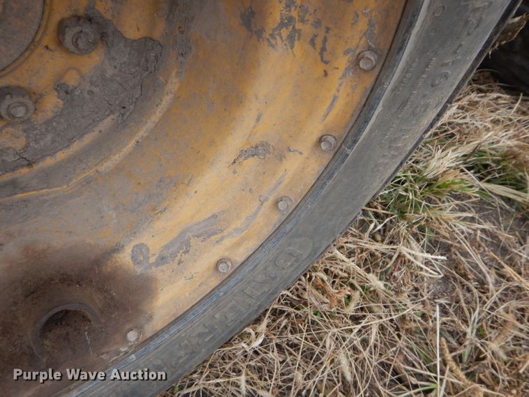 image for item DH2660 2000 Caterpillar 236 skid steer