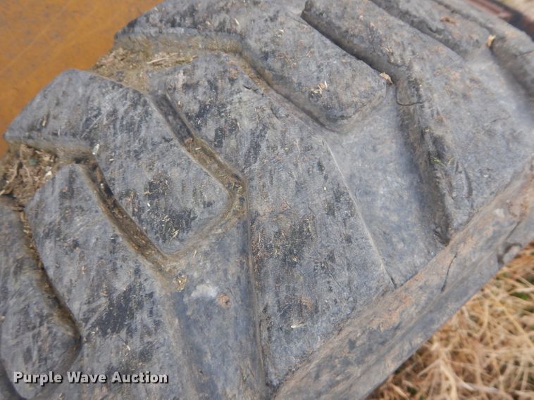 image for item DH2660 2000 Caterpillar 236 skid steer