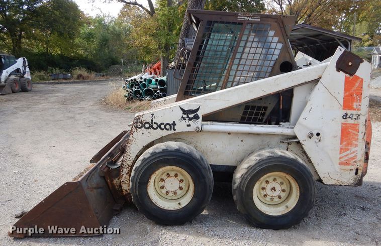 image for item DH2661 1989 Bobcat 843 skid steer