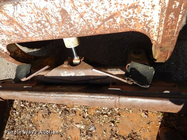 image for item DH2661 1989 Bobcat 843 skid steer