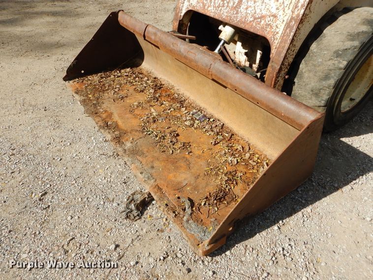 image for item DH2661 1989 Bobcat 843 skid steer