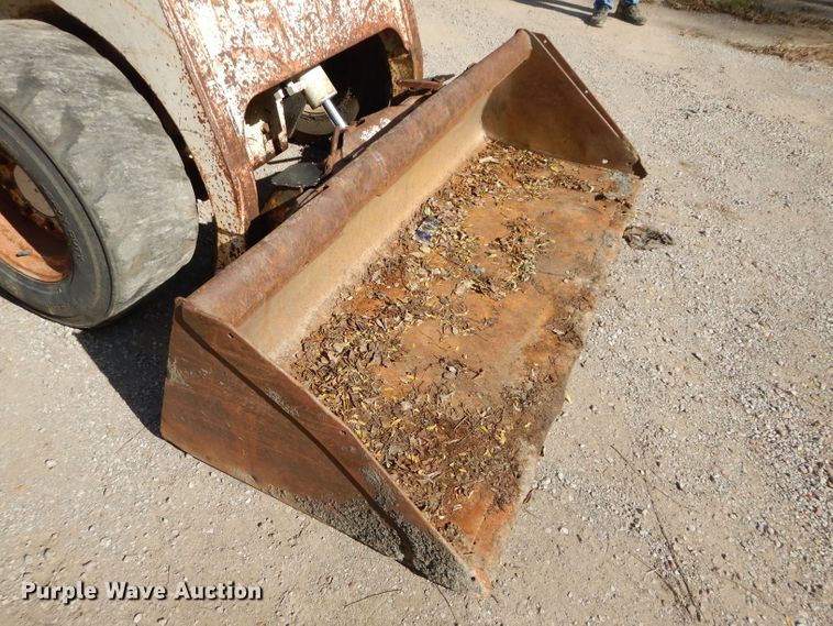 image for item DH2661 1989 Bobcat 843 skid steer