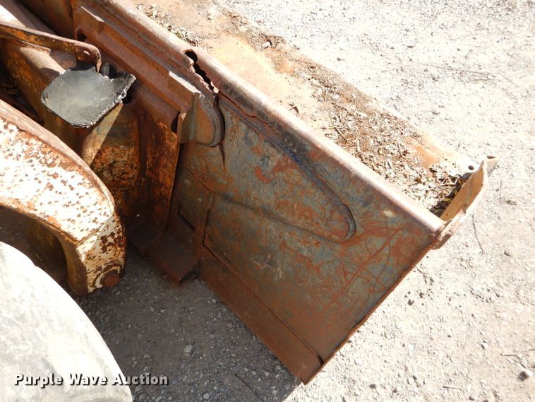 image for item DH2661 1989 Bobcat 843 skid steer