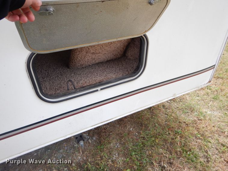 image for item DH2663 1998 KIT Mfg Patio toy hauler camper