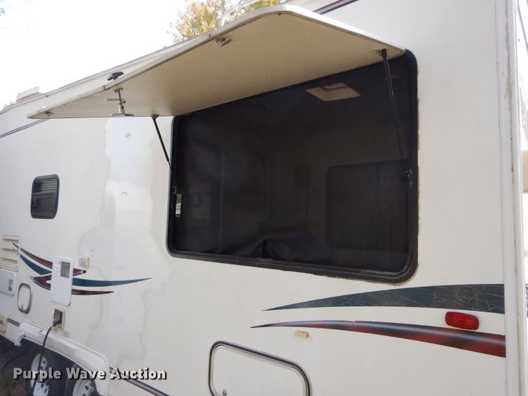 image for item DH2663 1998 KIT Mfg Patio toy hauler camper