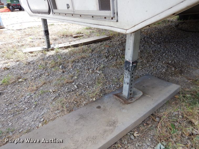 image for item DH2663 1998 KIT Mfg Patio toy hauler camper