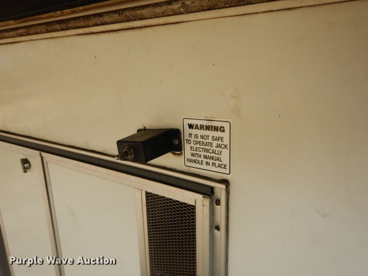 image for item DH2663 1998 KIT Mfg Patio toy hauler camper