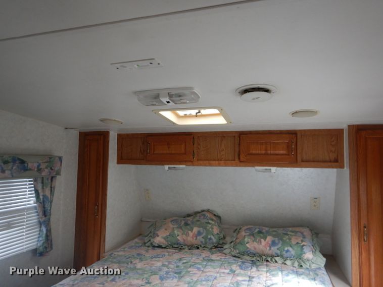 image for item DH2663 1998 KIT Mfg Patio toy hauler camper