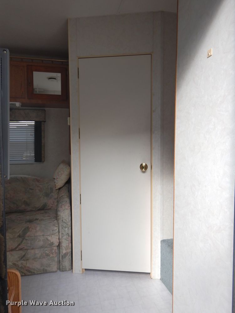 image for item DH2663 1998 KIT Mfg Patio toy hauler camper