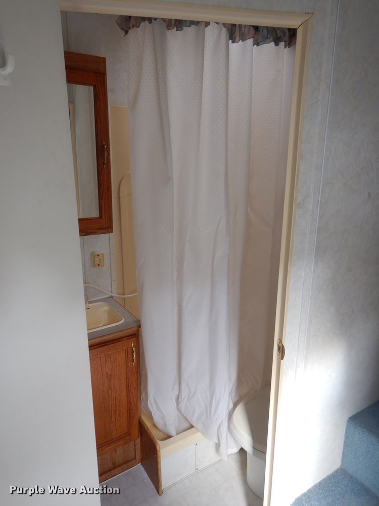 image for item DH2663 1998 KIT Mfg Patio toy hauler camper