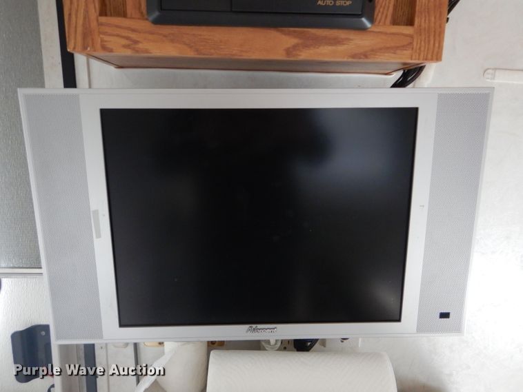 image for item DH2663 1998 KIT Mfg Patio toy hauler camper