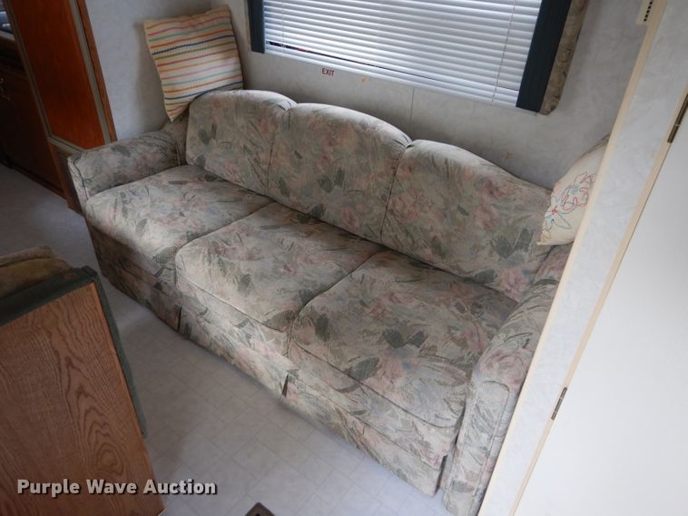 image for item DH2663 1998 KIT Mfg Patio toy hauler camper