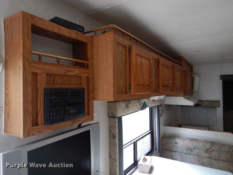 image for item DH2663 1998 KIT Mfg Patio toy hauler camper