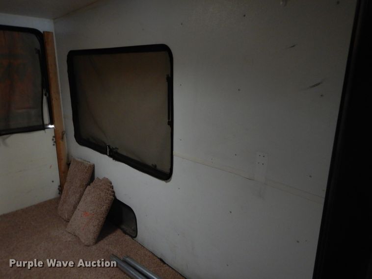 image for item DH2663 1998 KIT Mfg Patio toy hauler camper