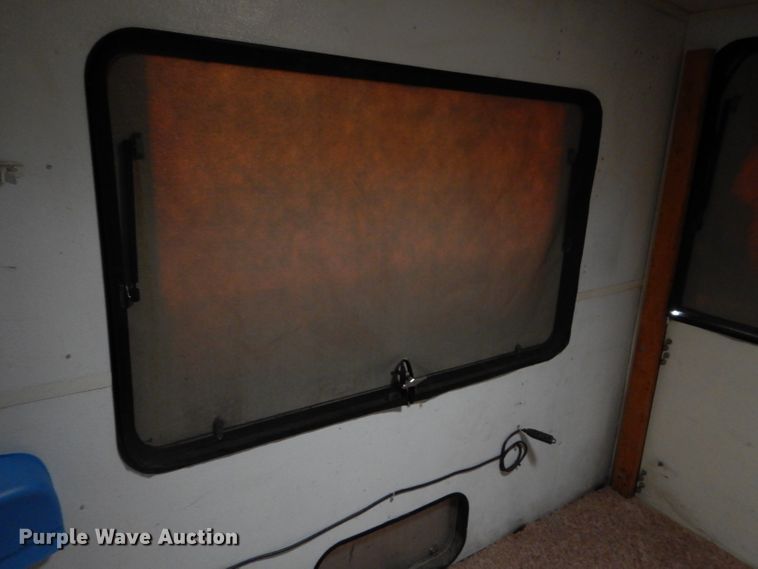 image for item DH2663 1998 KIT Mfg Patio toy hauler camper