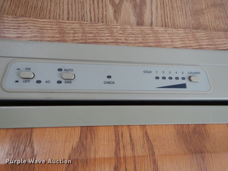 image for item DH2663 1998 KIT Mfg Patio toy hauler camper