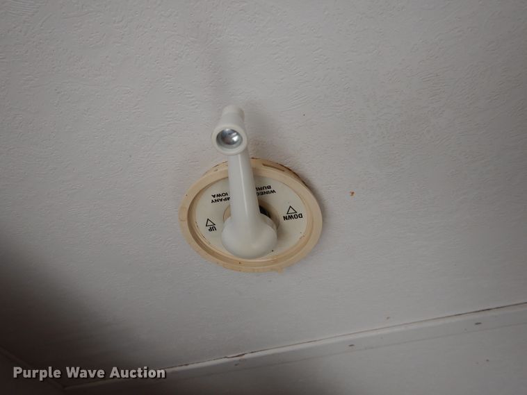 image for item DH2663 1998 KIT Mfg Patio toy hauler camper