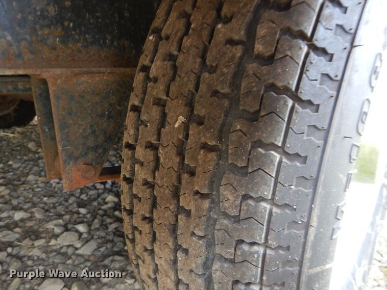 image for item DH2663 1998 KIT Mfg Patio toy hauler camper