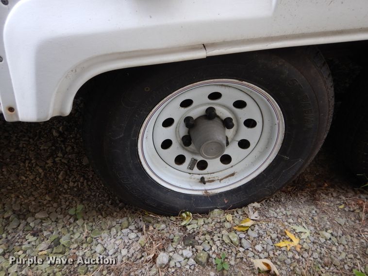 image for item DH2663 1998 KIT Mfg Patio toy hauler camper