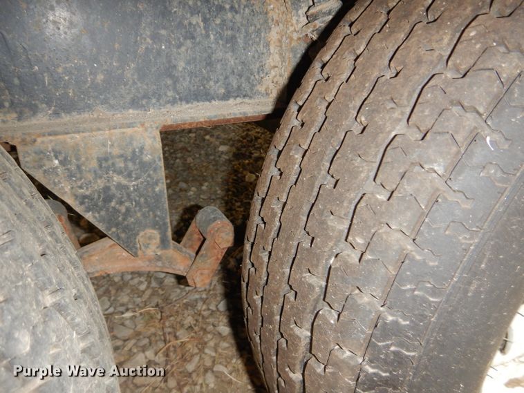 image for item DH2663 1998 KIT Mfg Patio toy hauler camper