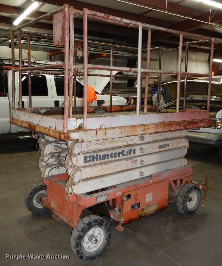 image for item DH2708 Hunterlift 2152 scissor lift