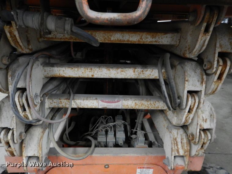 image for item DH2708 Hunterlift 2152 scissor lift