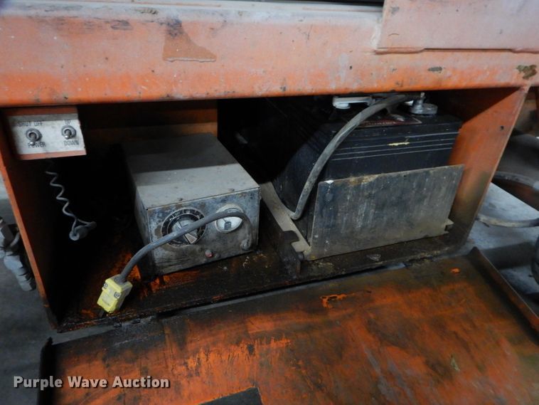 image for item DH2708 Hunterlift 2152 scissor lift