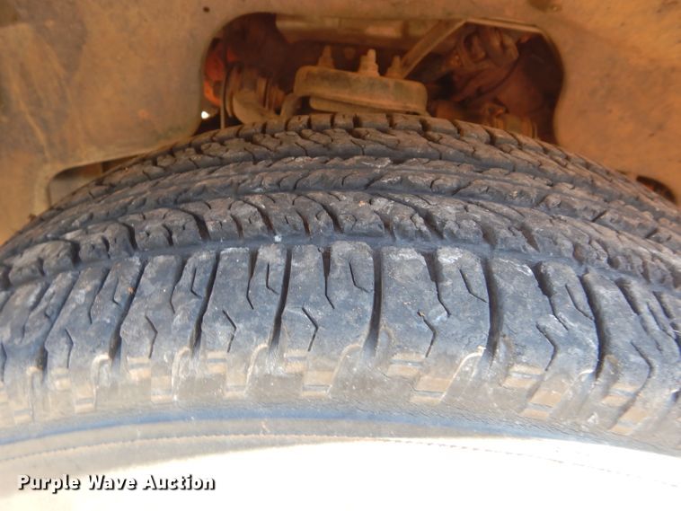 image for item DH3613 2006 Dodge Dakota Club Cab pickup truck