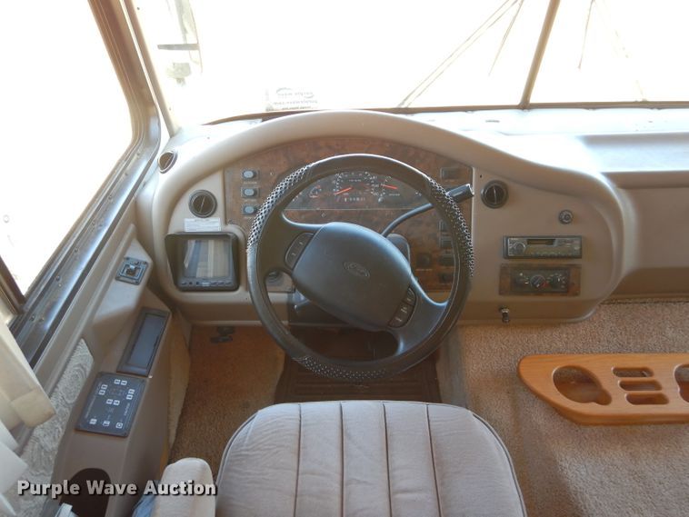 image for item DH3625 1999 Newman Dutch Star RV