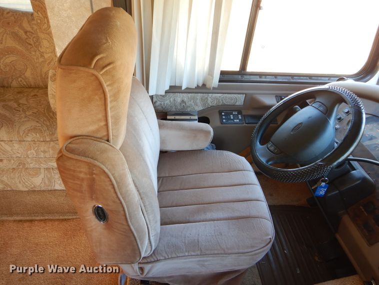 image for item DH3625 1999 Newman Dutch Star RV