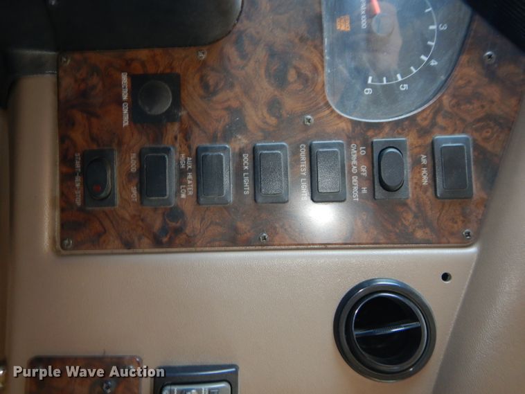 image for item DH3625 1999 Newman Dutch Star RV