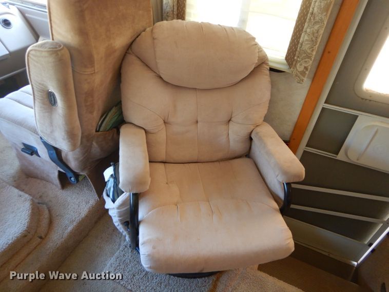 image for item DH3625 1999 Newman Dutch Star RV