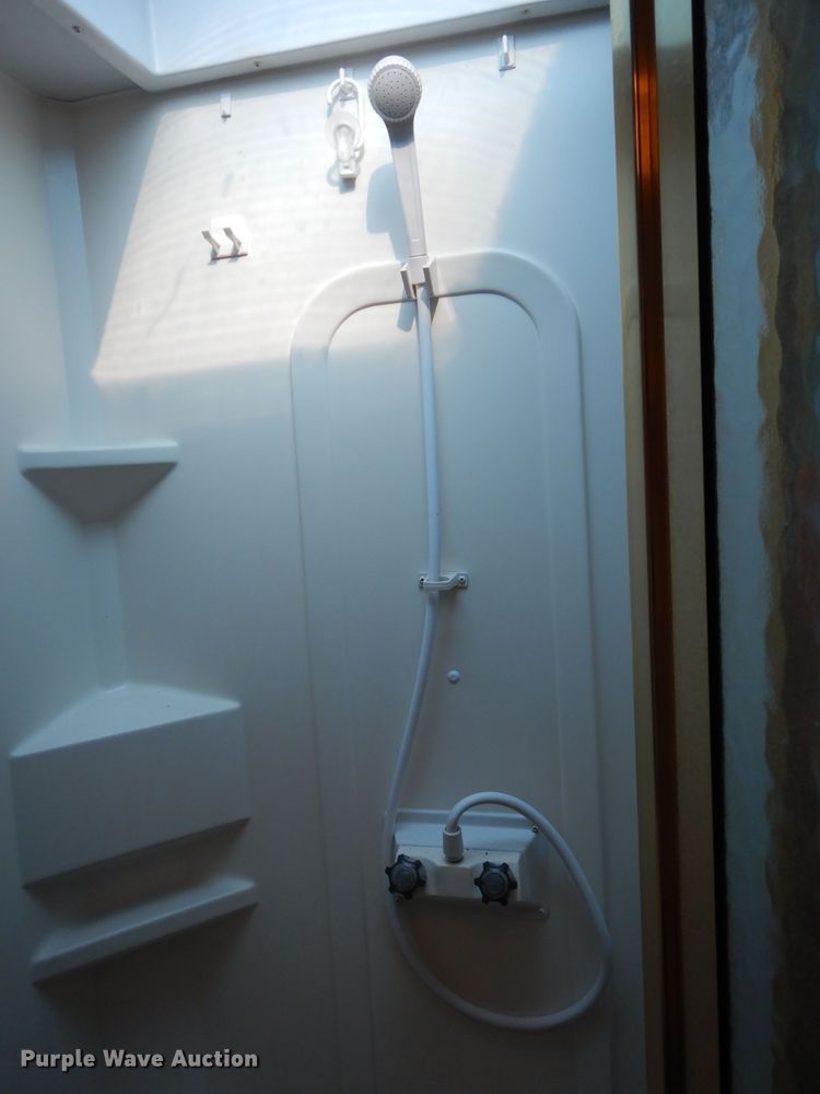 image for item DH3625 1999 Newman Dutch Star RV